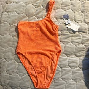 Good American one shoulder neon orange crinkle one piece swimsuit